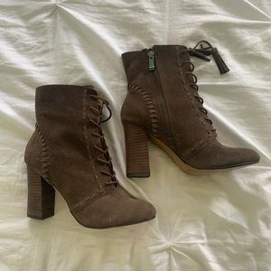 Cute fall heels!